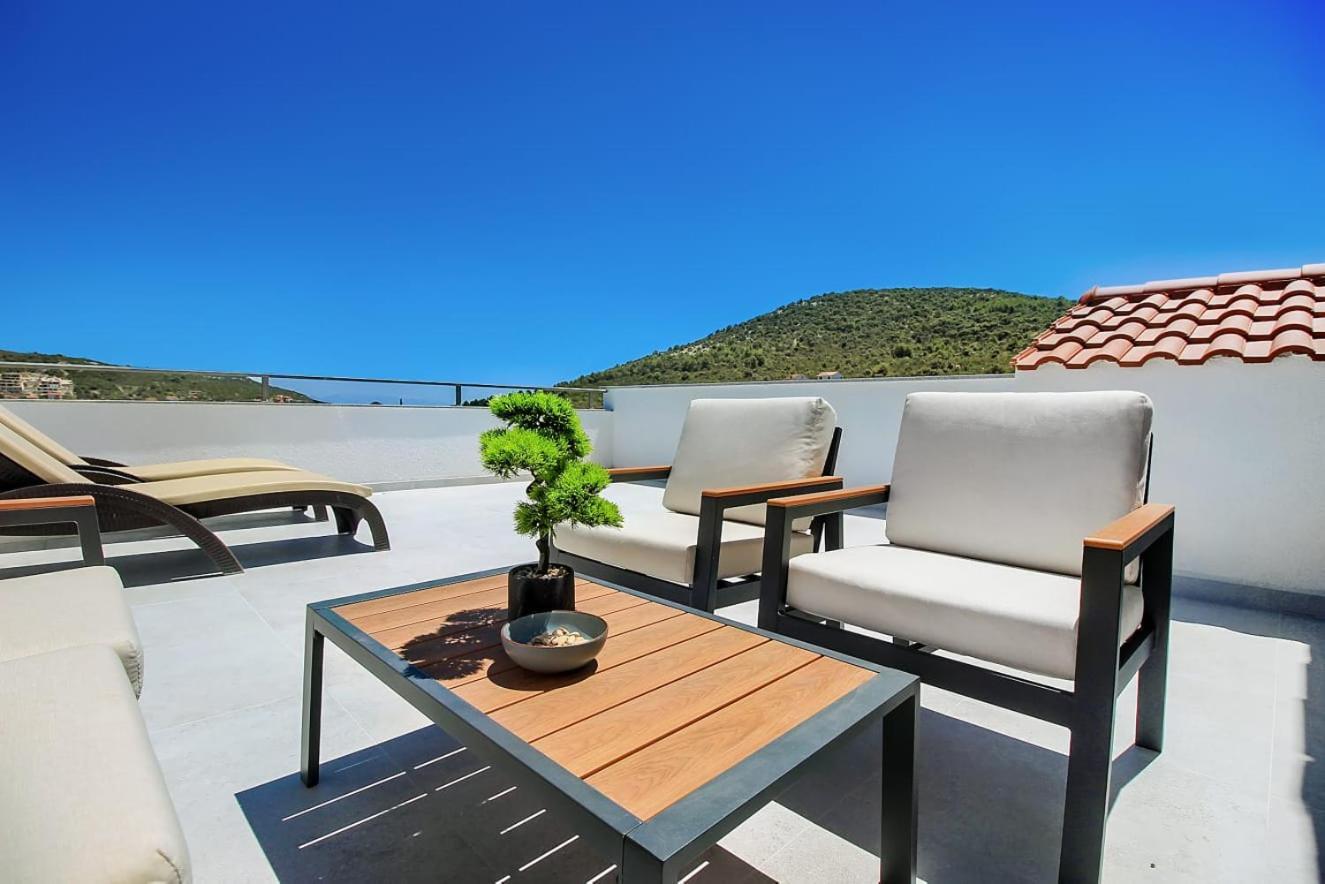 Vinišće Villa Dalmatian Child With Swimming Pool, Close To The Beach מראה חיצוני תמונה